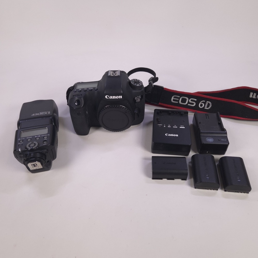 Canon EOS 6D 20.2MP Digital SLR Camera (Body Only) w/ Flash Charger 3 Batteries